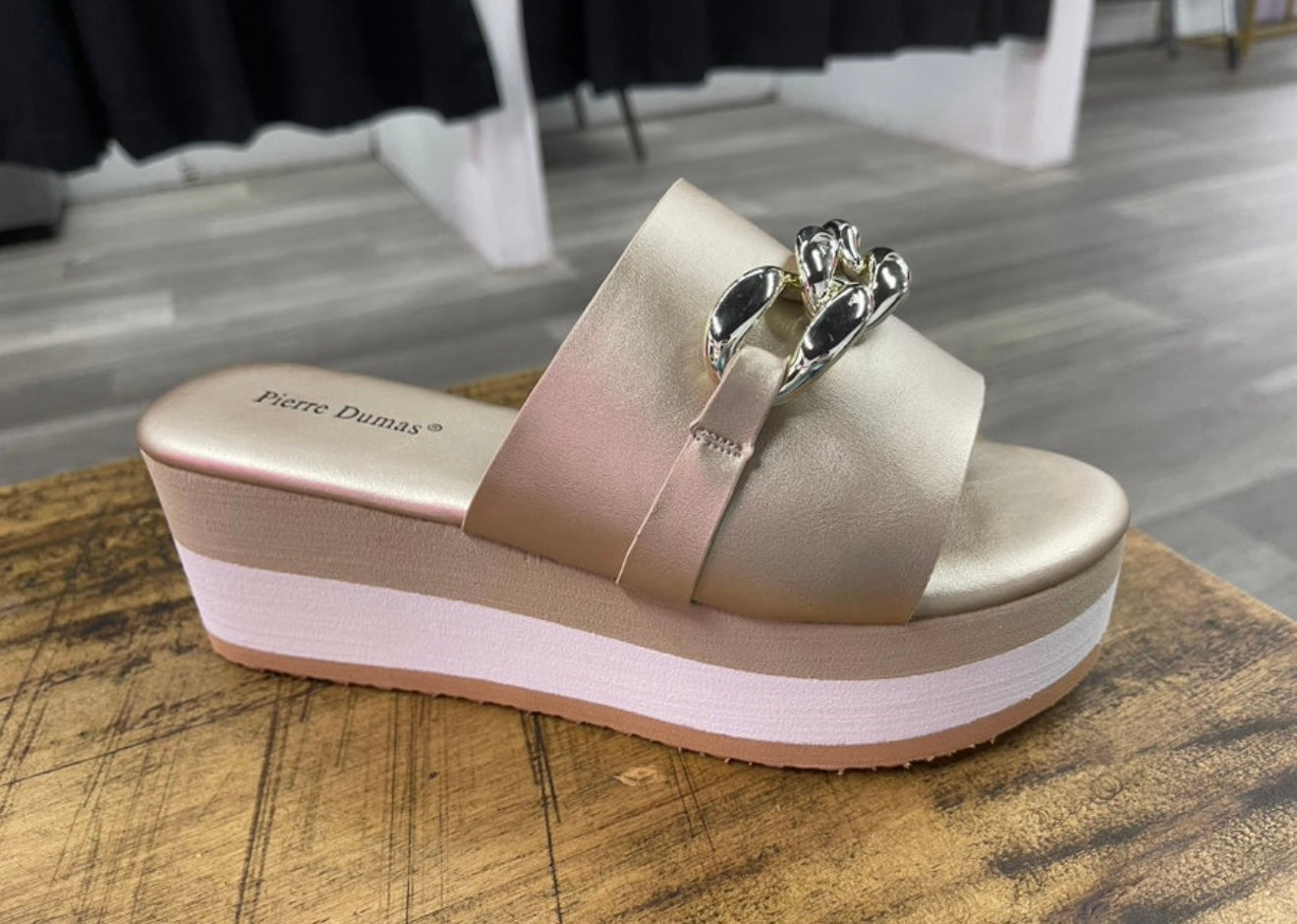 Gold Chain Wedge