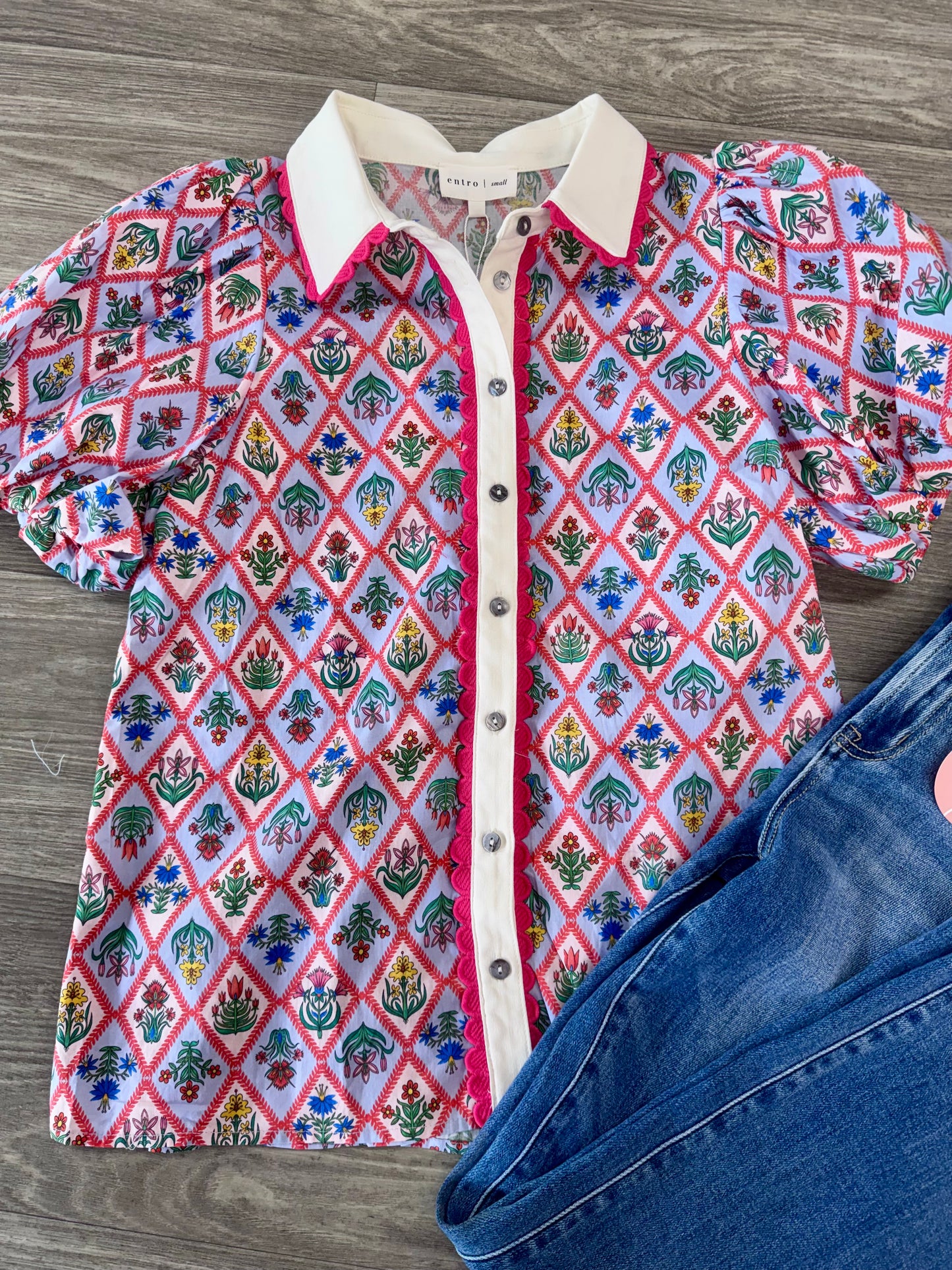 Flower Scalloped Detail Top
