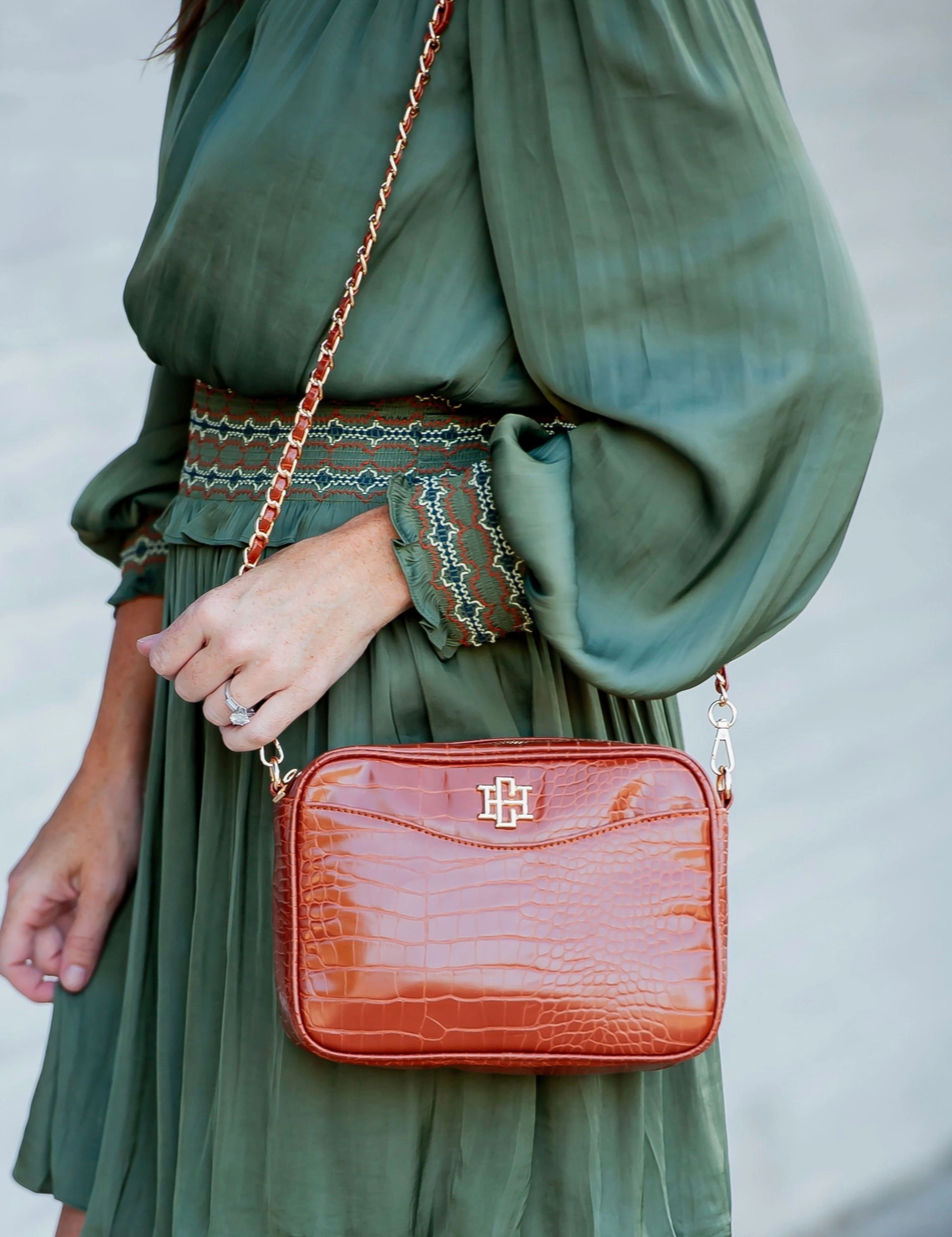 Fiona Crossbody Saddle EC