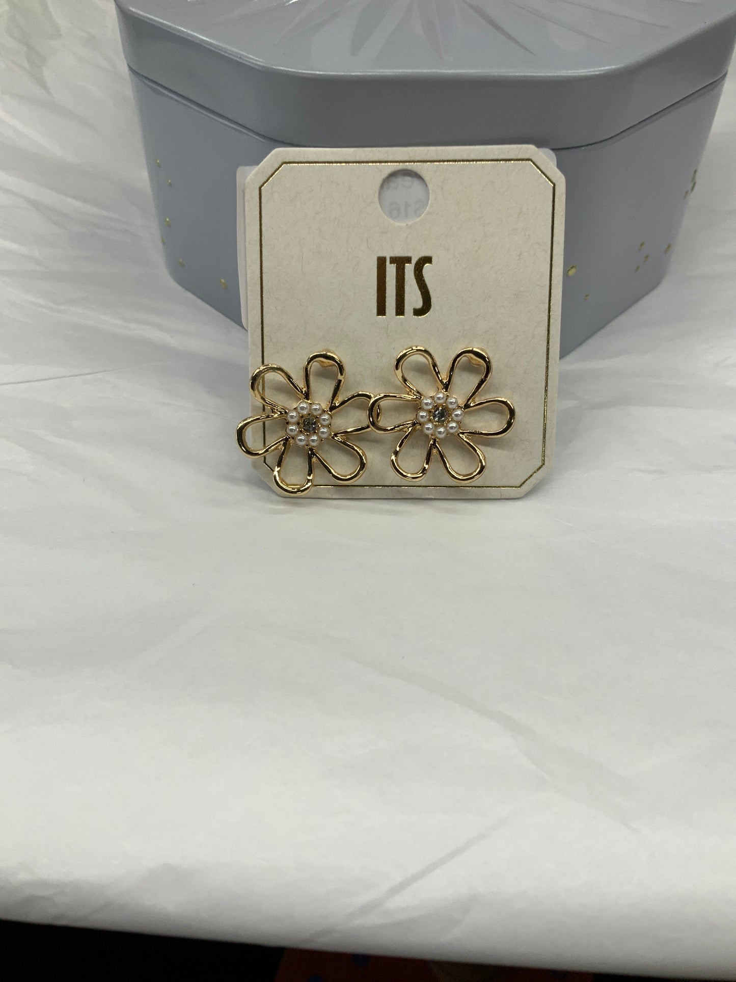 Flower Pearl Earrings