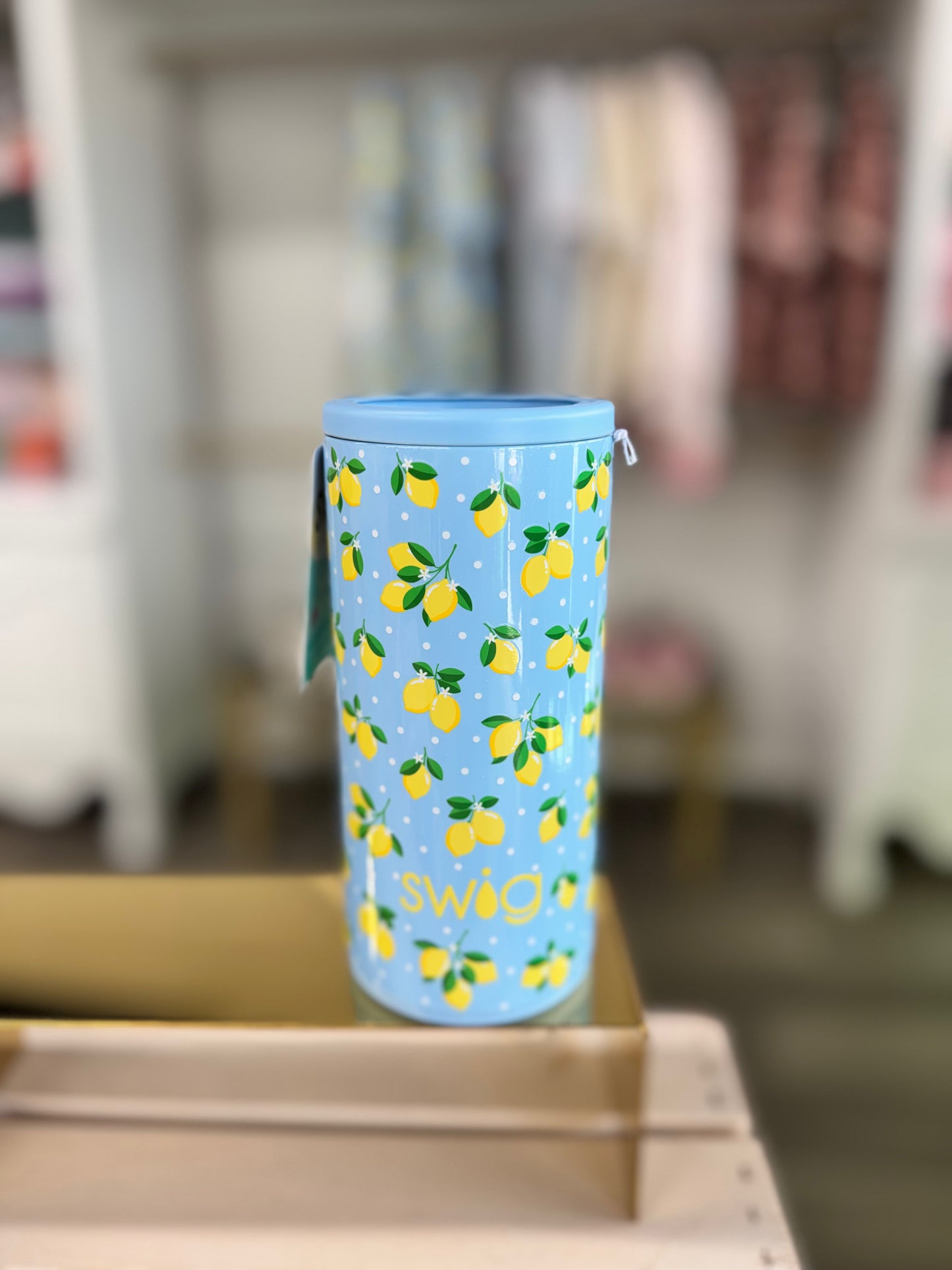 Swig Lemon Meringue Skinny Can Cooler