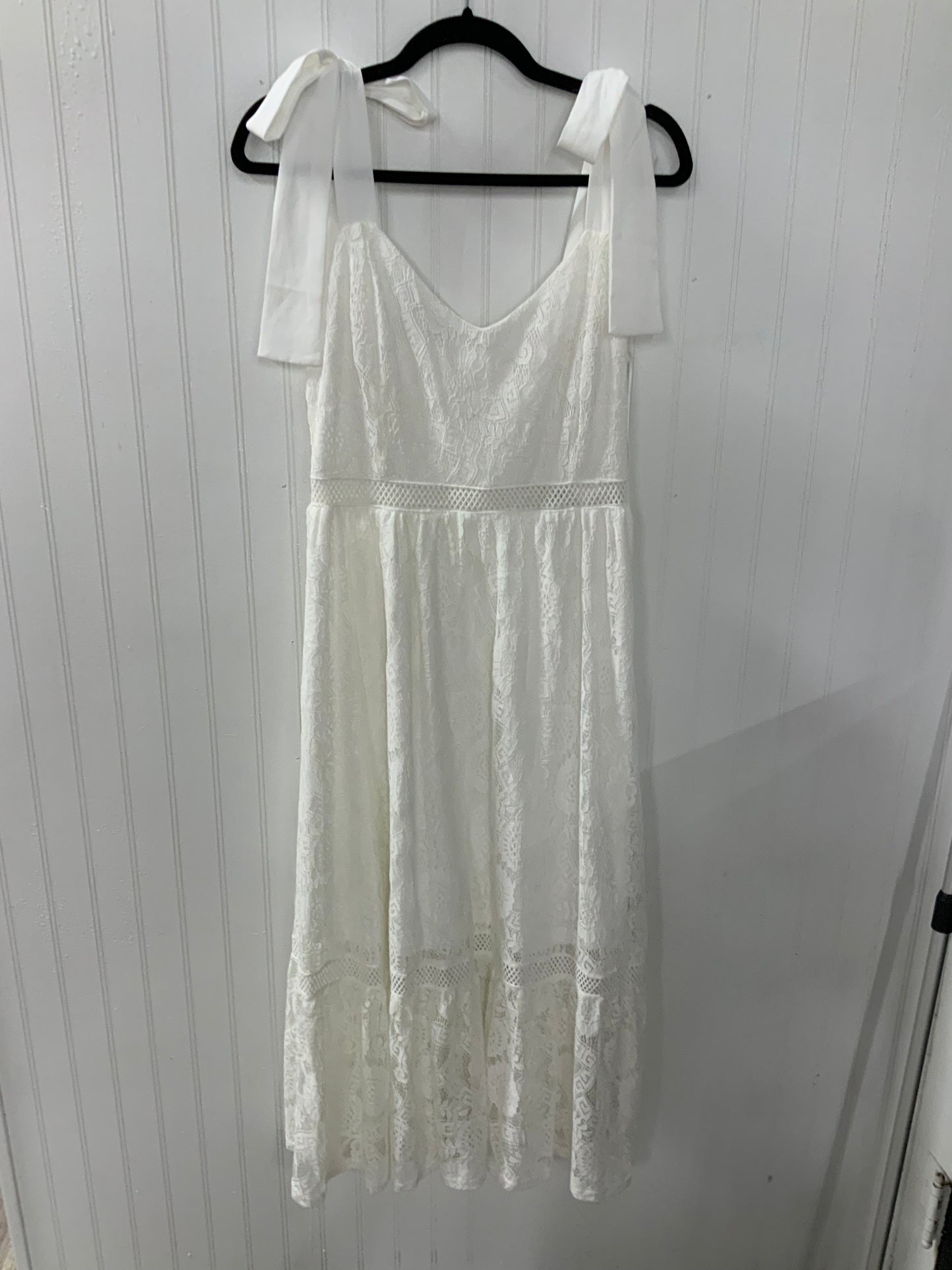 White Lace Detail Midi Dress