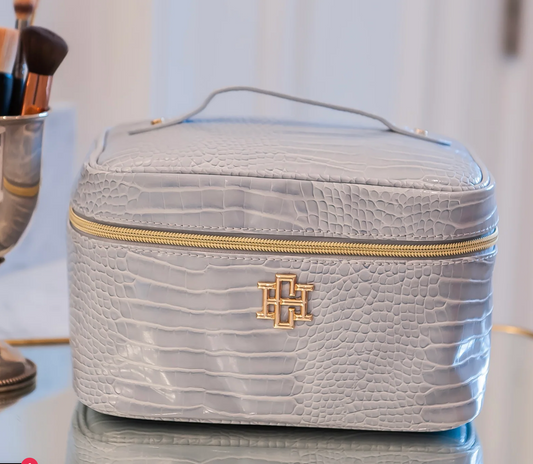 Hampton Train Case Baby Blue