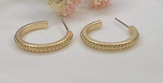 Bella Hoops